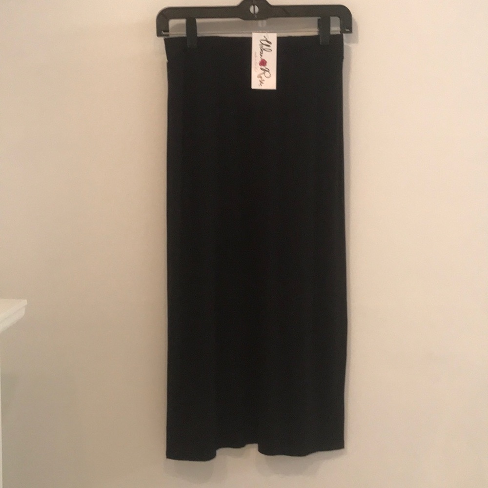 Girls black maxi skirt.
